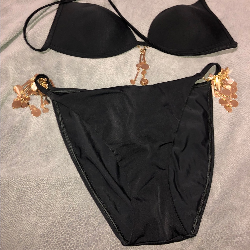 Victoria’s Secret Bikini Set